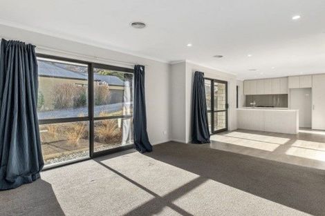 Photo of property in 23 Mcdonnell Road, Arrowtown, 9302