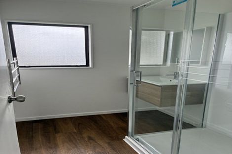 Photo of property in 2/70 Kelvin Road, Papakura, 2110