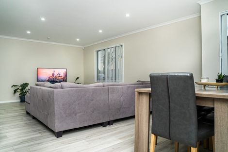 Photo of property in 47 Matata Drive, Takanini, 2112