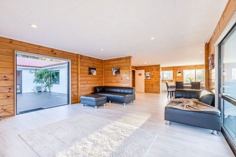 Photo of property in 178 Valley Road, Waimauku, 0881