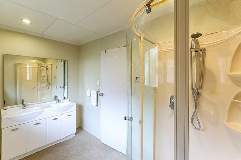 Photo of property in 7 Lombardy Place, Whalers Gate, New Plymouth, 4310