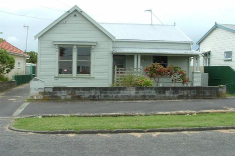 Photo of property in 80 Niblett Street, Whanganui, 4500