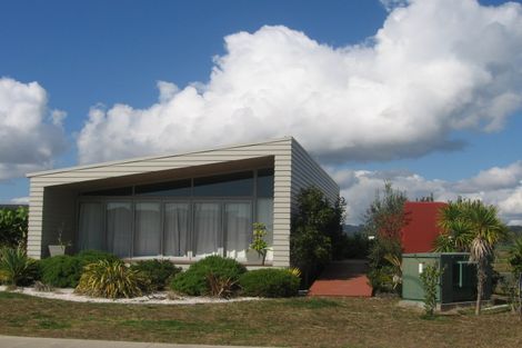 Photo of property in 101 The Tee, Matarangi, Whitianga, 3592