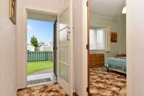 Photo of property in 53 Alfred Street, Fairfield, Hamilton, 3214