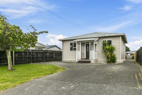 Photo of property in 11 Baldwin Street, Moera, Lower Hutt, 5010