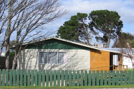 Photo of property in 54 Brandon Street, Featherston, 5710