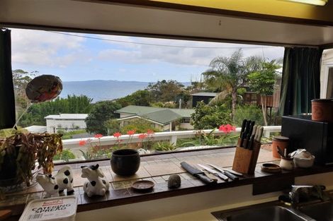 Photo of property in 25 Powells Road, Cable Bay, 0420