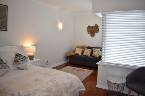 Photo of property in 268 Oriental Parade, Oriental Bay, Wellington, 6011