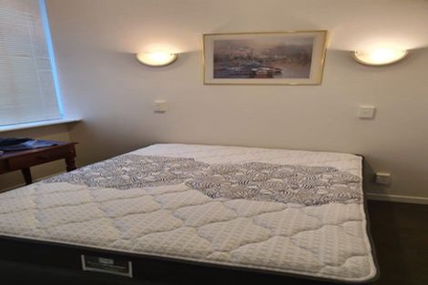 Photo of property in Terrace Tower Apartments, 1d/126 The Terrace, Wellington Central, Wellington, 6011