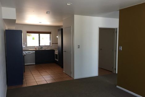 Photo of property in 1/13 John Jennings Drive, Oteha, Auckland, 0632