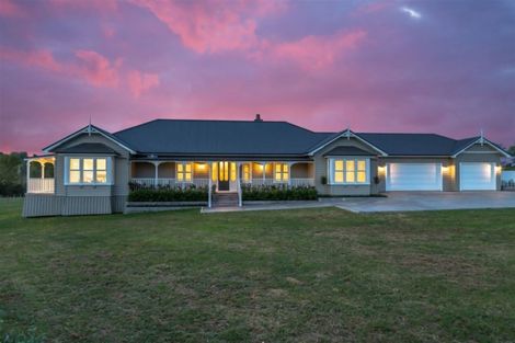 Photo of property in 30 Oak Valley Road, Dairy Flat, Albany, 0792