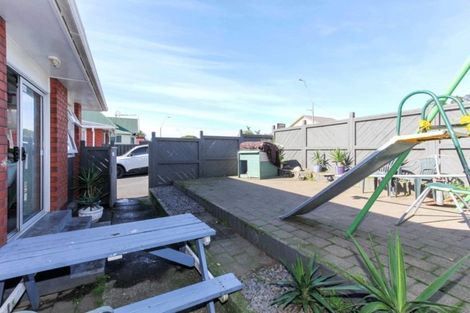 Photo of property in 1/306 Devon Street West, New Plymouth, 4310