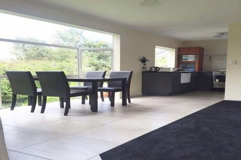 Photo of property in 13a Becroft Drive, Forrest Hill, Auckland, 0620