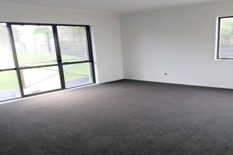 Photo of property in 21 Churchill Terrace, Waiuku, 2123