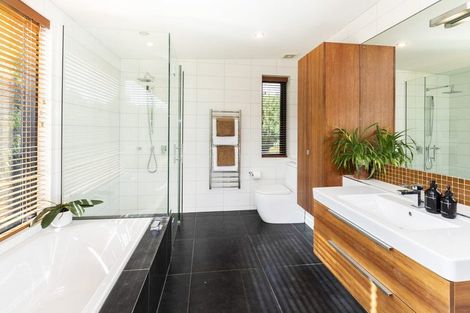 Photo of property in 190 Kennedys Bush Road, Kennedys Bush, Christchurch, 8025