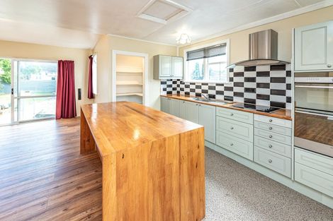 Photo of property in 27 Matipo Street, Castlecliff, Whanganui, 4501