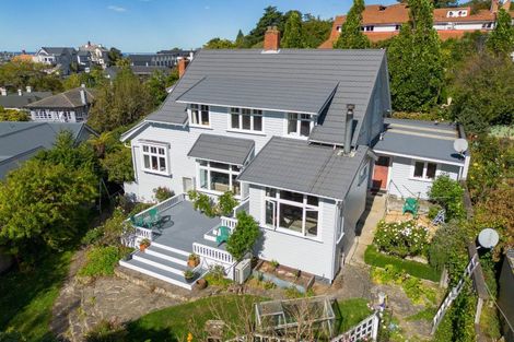 Photo of property in 16 Montpellier Street, Dunedin Central, Dunedin, 9016