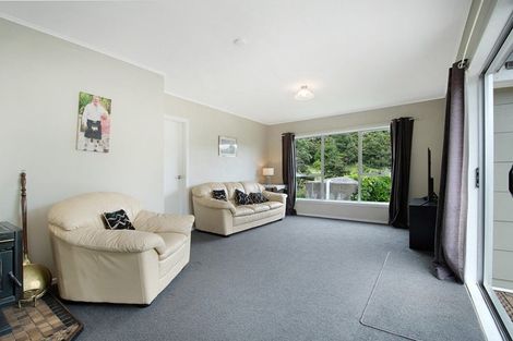 Photo of property in 12 Mildon Road, Waitakere, Auckland, 0782