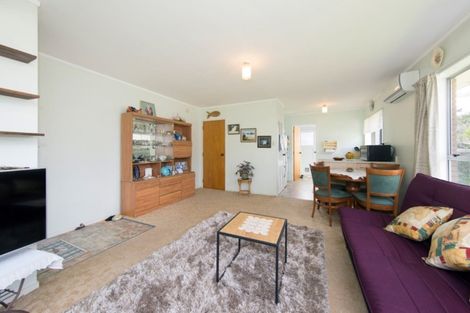 Photo of property in 16c Karaka Street, Otaki Beach, Otaki, 5512