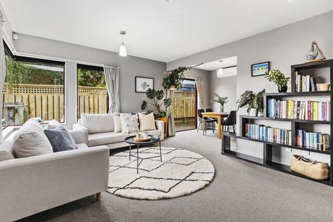 Photo of property in 26a Black Rock Road, Newlands, Wellington, 6037