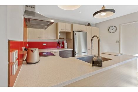 Photo of property in 33 Willowside Place, Amberley, 7410