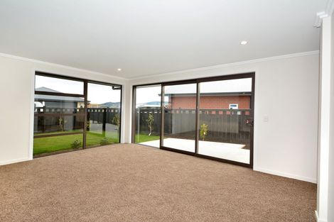 Photo of property in 23 Glengarry Road, Glen Eden, Auckland, 0602