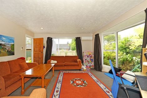 Photo of property in 1/23 Withells Road, Avonhead, Christchurch, 8042