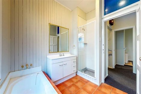 Photo of property in 22 Elizabeth Street, Moera, Lower Hutt, 5010