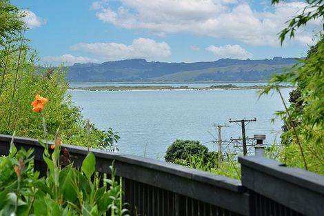 Photo of property in 16 Shelly Beach Road, Shelly Beach, Helensville, 0874