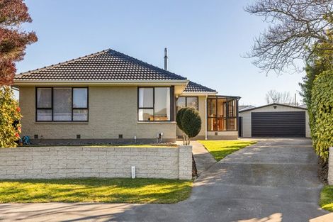 Photo of property in 23 Glenora Place, Hornby, Christchurch, 8042