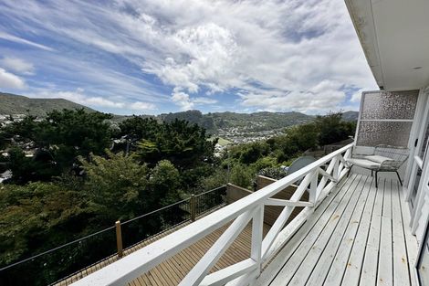 Photo of property in 24a Parklands Drive, Karori, Wellington, 6012