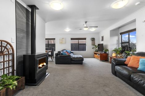 Photo of property in 35 Galloway Crescent, Pyes Pa, Tauranga, 3112