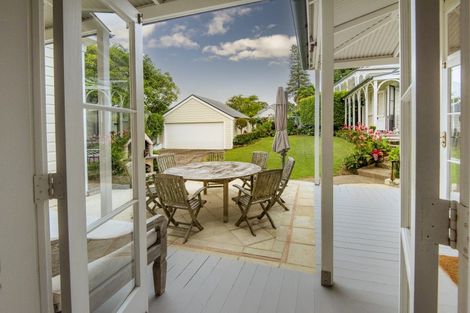 Photo of property in 15 Jubilee Avenue, Devonport, Auckland, 0624