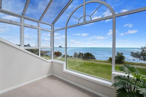 Photo of property in 1 Kawaroa Lane, New Plymouth, 4310