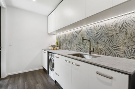 Photo of property in 1 Waimanu Lane, Bethlehem, Tauranga, 3110