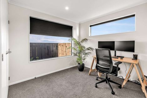 Photo of property in 36 Palliser Place, Milson, Palmerston North, 4414