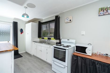 Photo of property in 15a Urlich Avenue, Melville, Hamilton, 3206