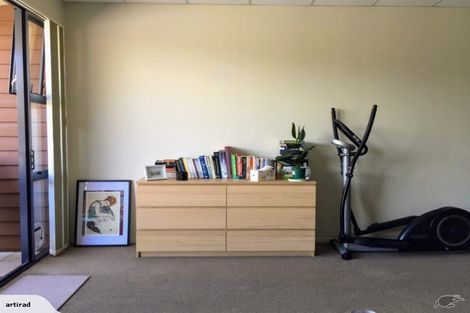 Photo of property in 9/28 The Avenue, Albany, Auckland, 0632