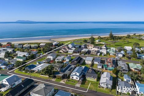 Photo of property in 12 Marine Avenue, Waihi Beach, 3611