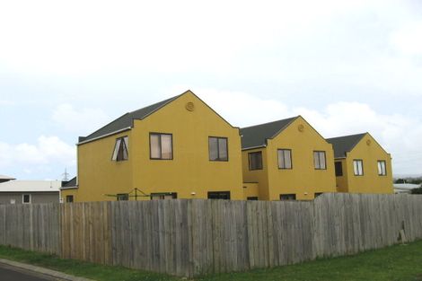 Photo of property in 9 Blumhardt Place, Avondale, Auckland, 1026