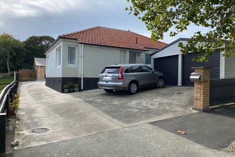 Photo of property in 11 Rangiora Avenue, Roslyn, Palmerston North, 4414