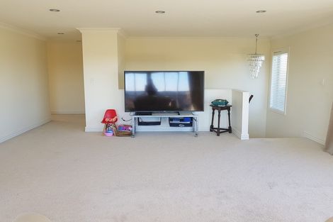 Photo of property in 38 Norman Road, Hauraki, Auckland, 0622