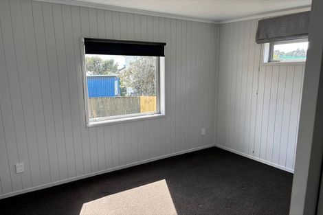 Photo of property in 8 Lynmore Drive, Hillpark, Auckland, 2102