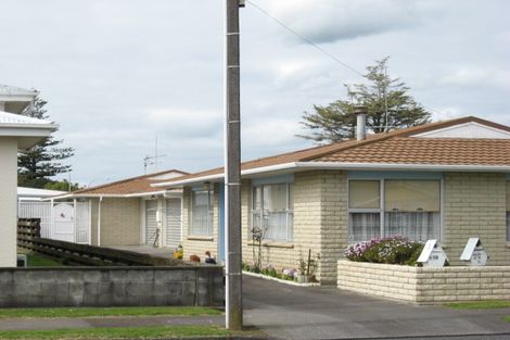 Photo of property in 2/19 Darnell Street, Fitzroy, New Plymouth, 4312
