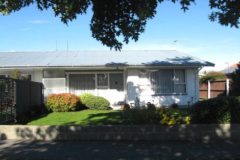 Photo of property in 2/7 Chislehurst Place, Bryndwr, Christchurch, 8052