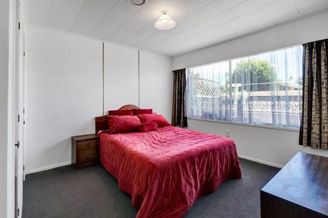 Photo of property in 28a Simons Street, Moturoa, New Plymouth, 4310