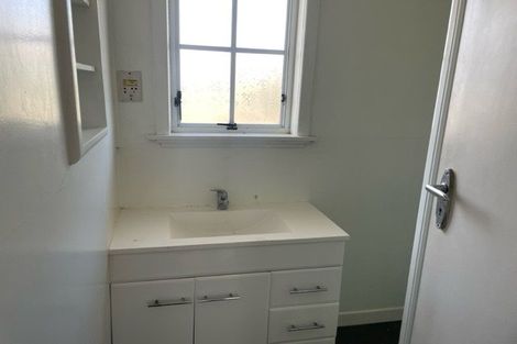 Photo of property in 112 Rockfield Road, Penrose, Auckland, 1061