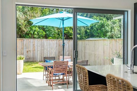 Photo of property in 3d Breakwater Way, Whitby, Porirua, 5024