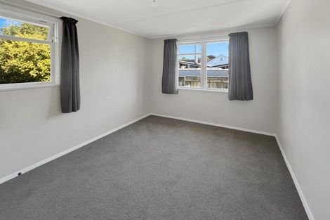 Photo of property in 96 Pahiatua Street, Hokowhitu, Palmerston North, 4410