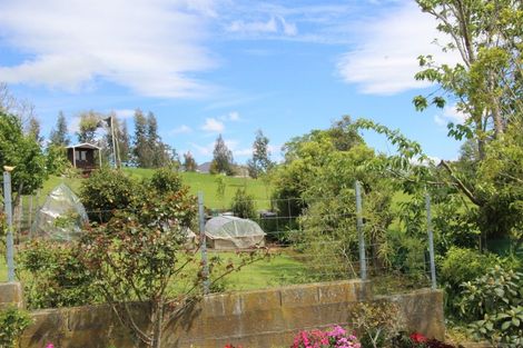 Photo of property in 54 Tiraumea Road, Pahiatua, 4981